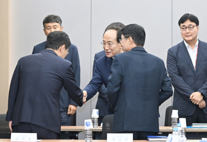 추경호 대구시장, 취임 첫날 '도시락 간부회의'로 즉시 일하는 시정 시작