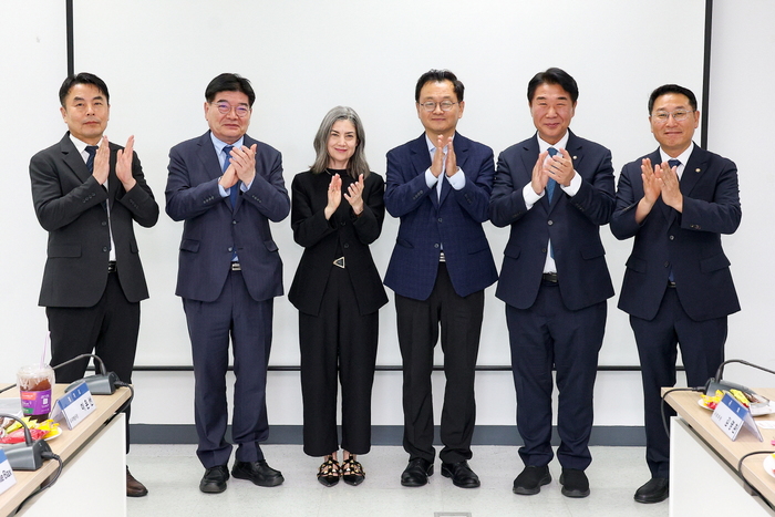 민경선 고양시장, K-컬처밸리 첫 행보…라이브네이션 아시아 총괄대표와 면담