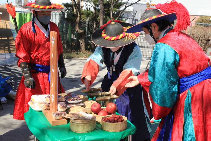 한민족 둑제 부활하다! 둑신사 둑제 봉축행사 거행 - 무예신문-대한민국 대표 무예체육뉴스