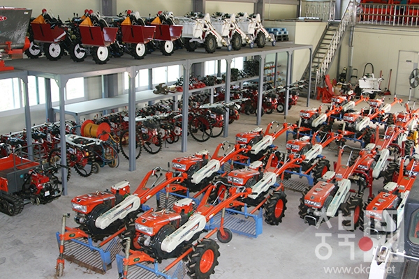 보도3)단양관광관리공단 홍보 활동 모습.jpg